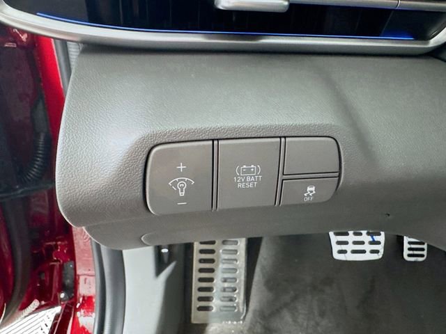 New 2025 Hyundai Elantra SEL FWD image 13