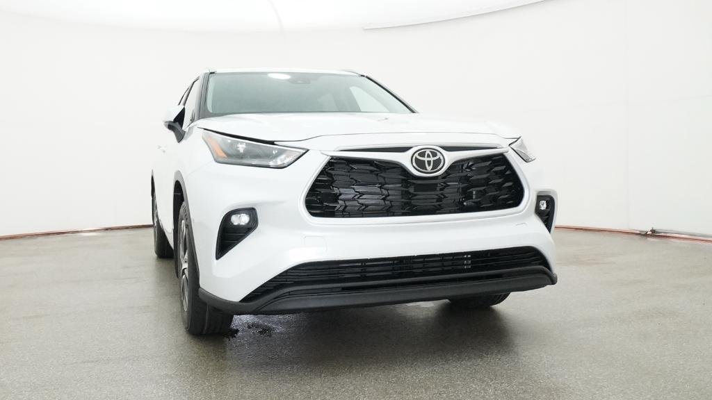 New 2026 Toyota Highlander XLE AWD/4WD image 8