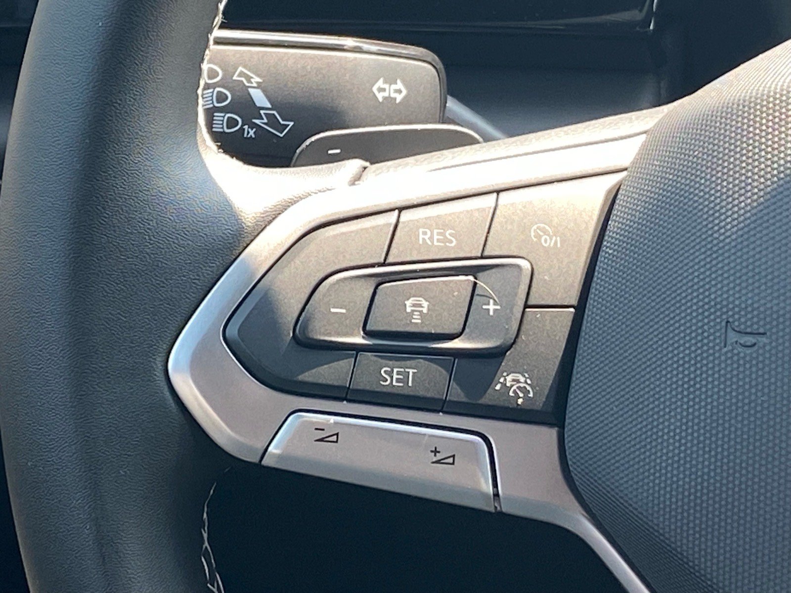 Certified 2026 Volkswagen Atlas Cross Sport SE AWD/4WD image 6