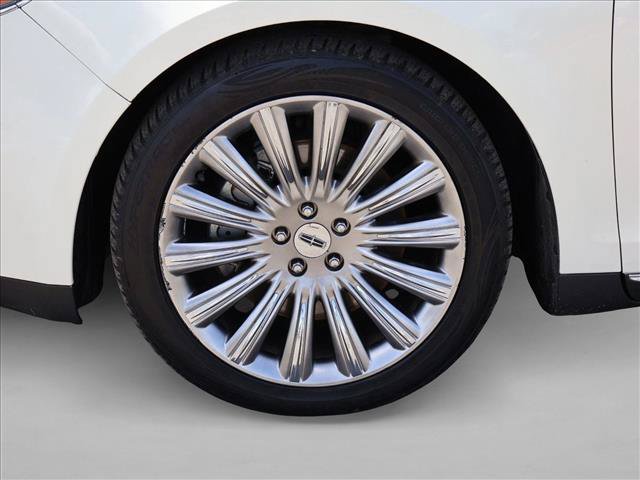 Used 2013 Lincoln MKS FWD image 30
