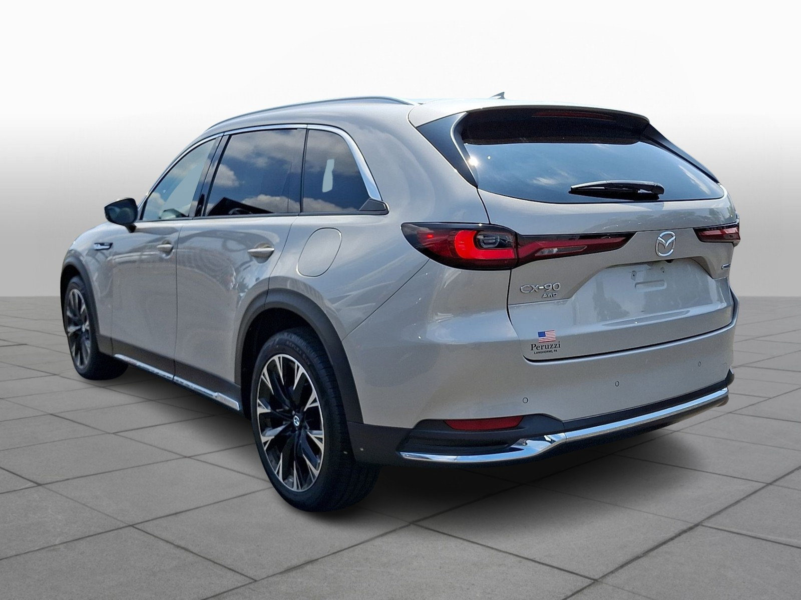 Certified 2024 MAZDA CX-90 Plug-In Hybrid w/ Premium Pkg AWD/4WD image 5