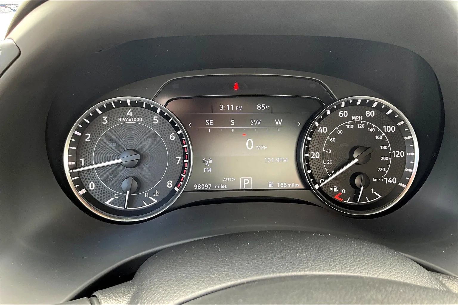 Used 2021 Nissan Armada SL w/ Captain's Chairs Package image 22