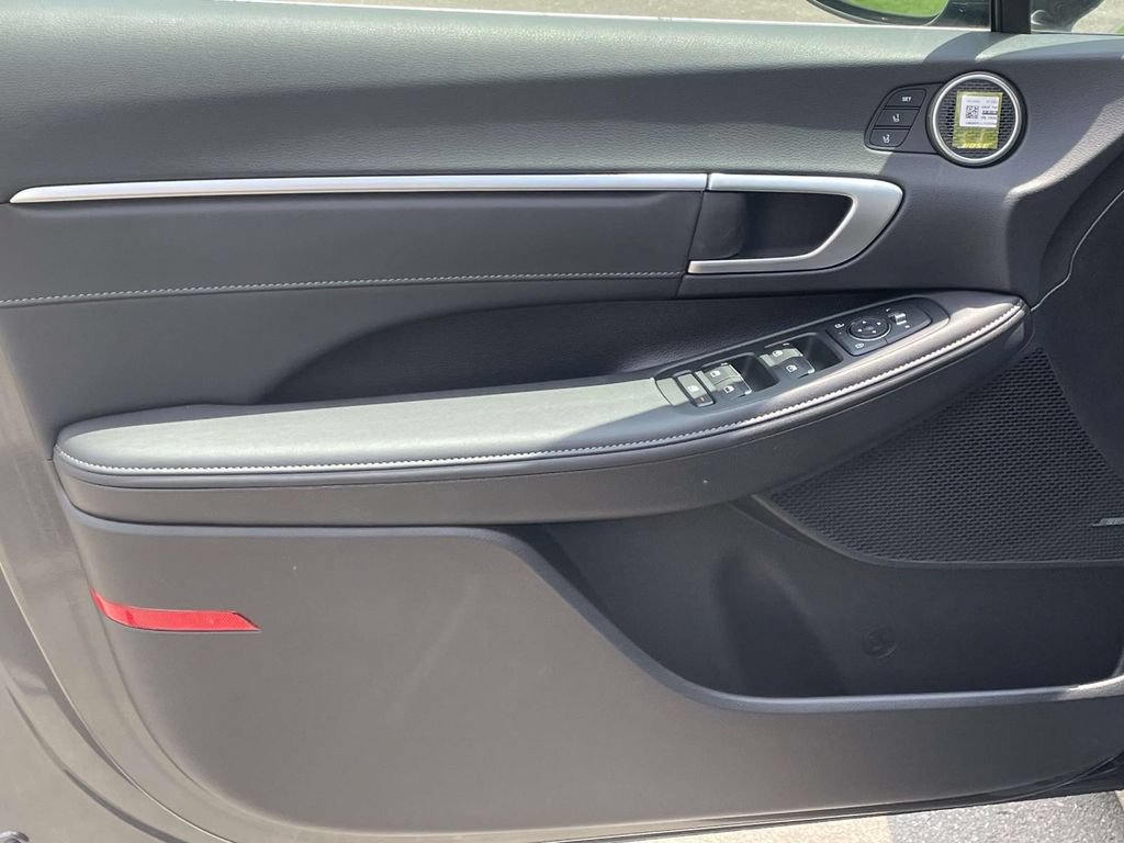 New 2026 Hyundai Sonata Limited FWD image 15