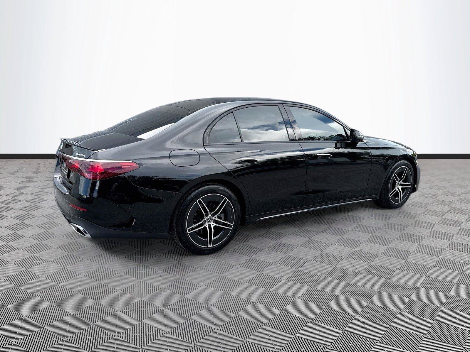 Used 2024 Mercedes-Benz E 350 4MATIC Sedan image 7