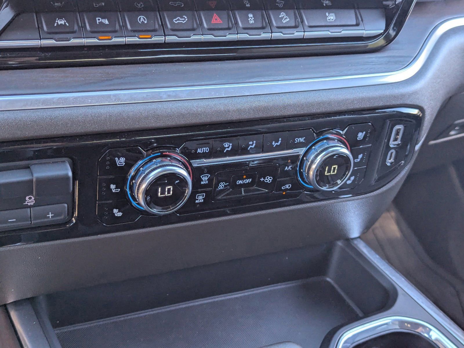 Used 2022 GMC Sierra 1500 SLT w/ SLT Premium Plus Package image 29