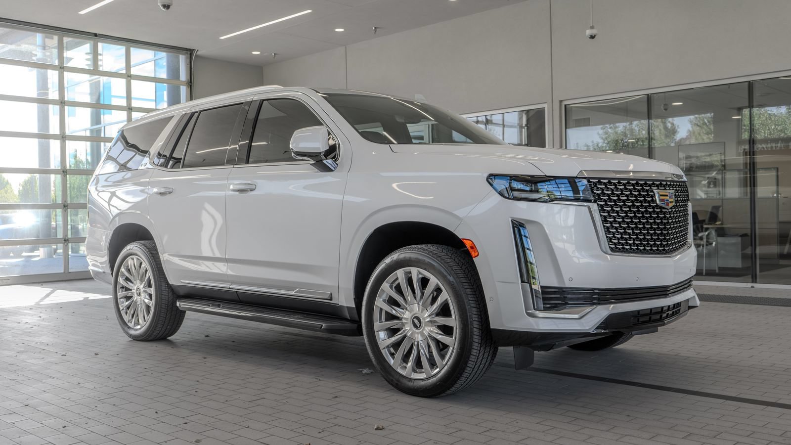 Used 2024 Cadillac Escalade Premium Luxury AWD/4WD image 12