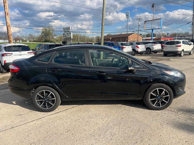 Used 2019 Ford Fiesta SE w/ Equipment Group 202A image 8
