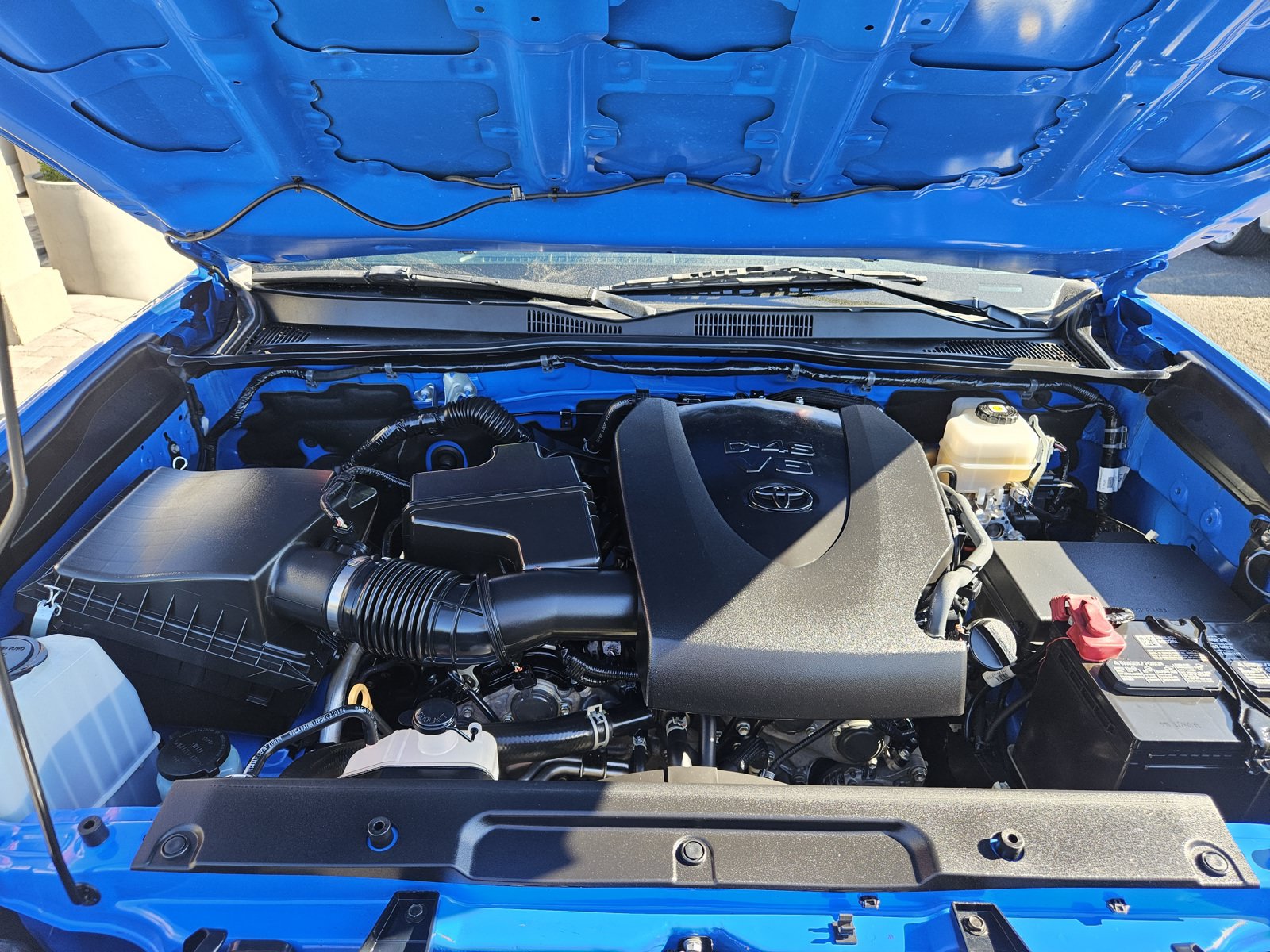 Used 2021 Toyota Tacoma TRD Off-Road AWD/4WD image 15