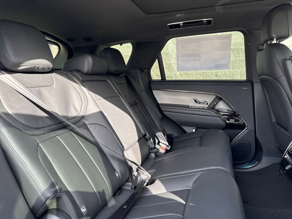 New 2025 Land Rover Range Rover Sport image 18