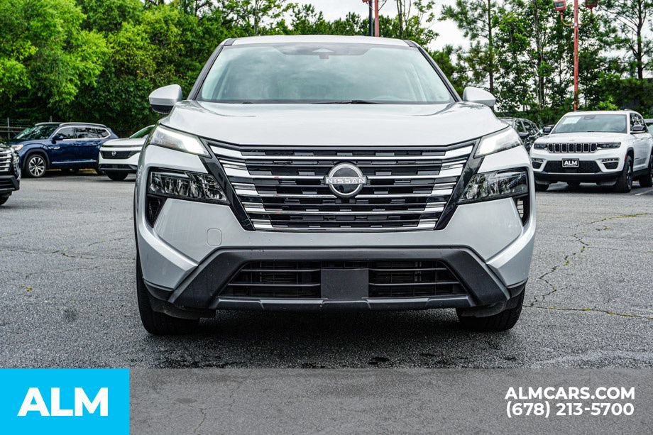 Used 2024 Nissan Rogue SV FWD image 9