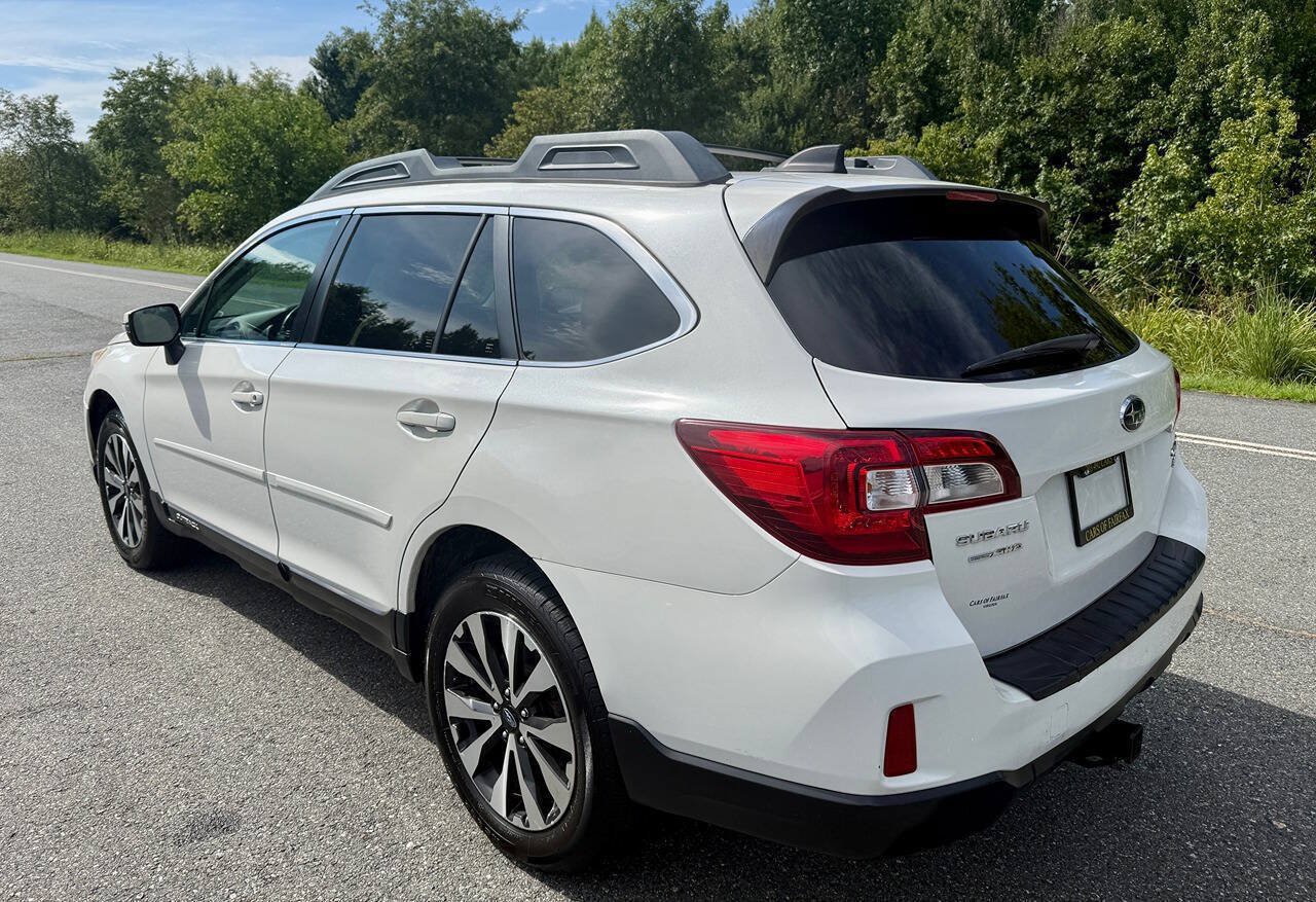 Used 2016 Subaru Outback 3.6R Limited AWD/4WD image 10