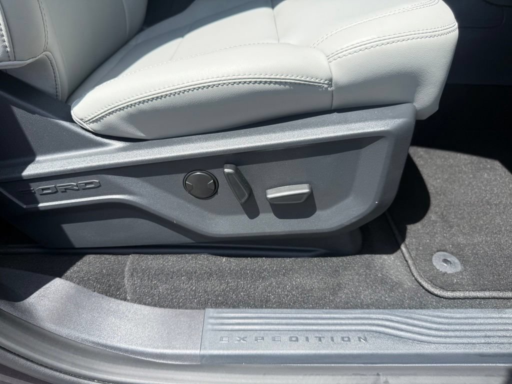 New 2026 Ford Expedition Active AWD/4WD image 62