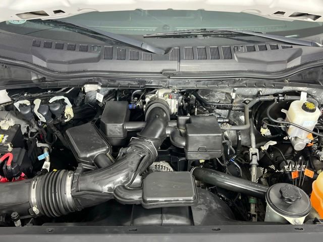 Used 2022 Ford F250 XL w/ Snow Plow/Camper Package image 9