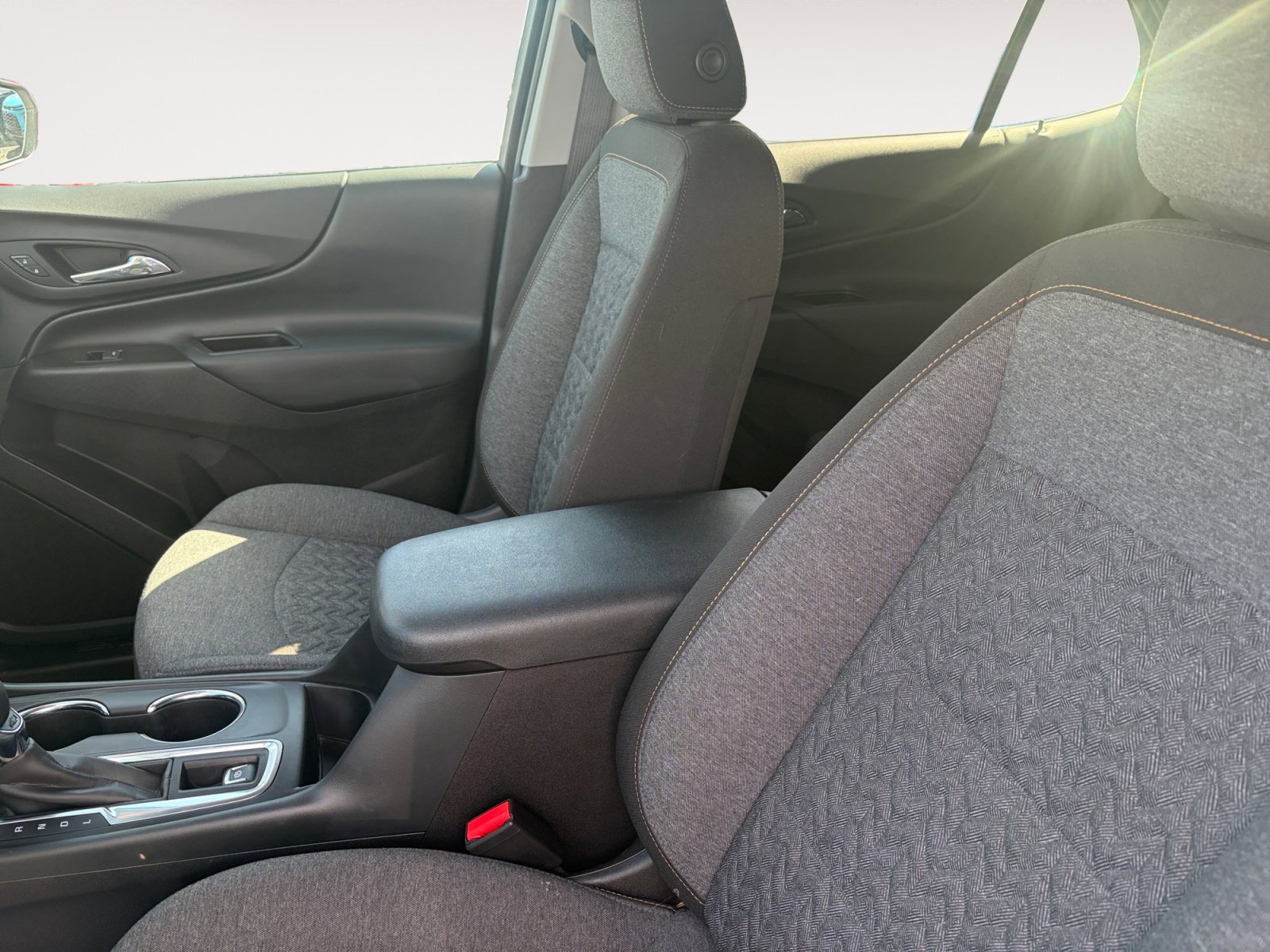 Used 2024 Chevrolet Equinox LT FWD image 9