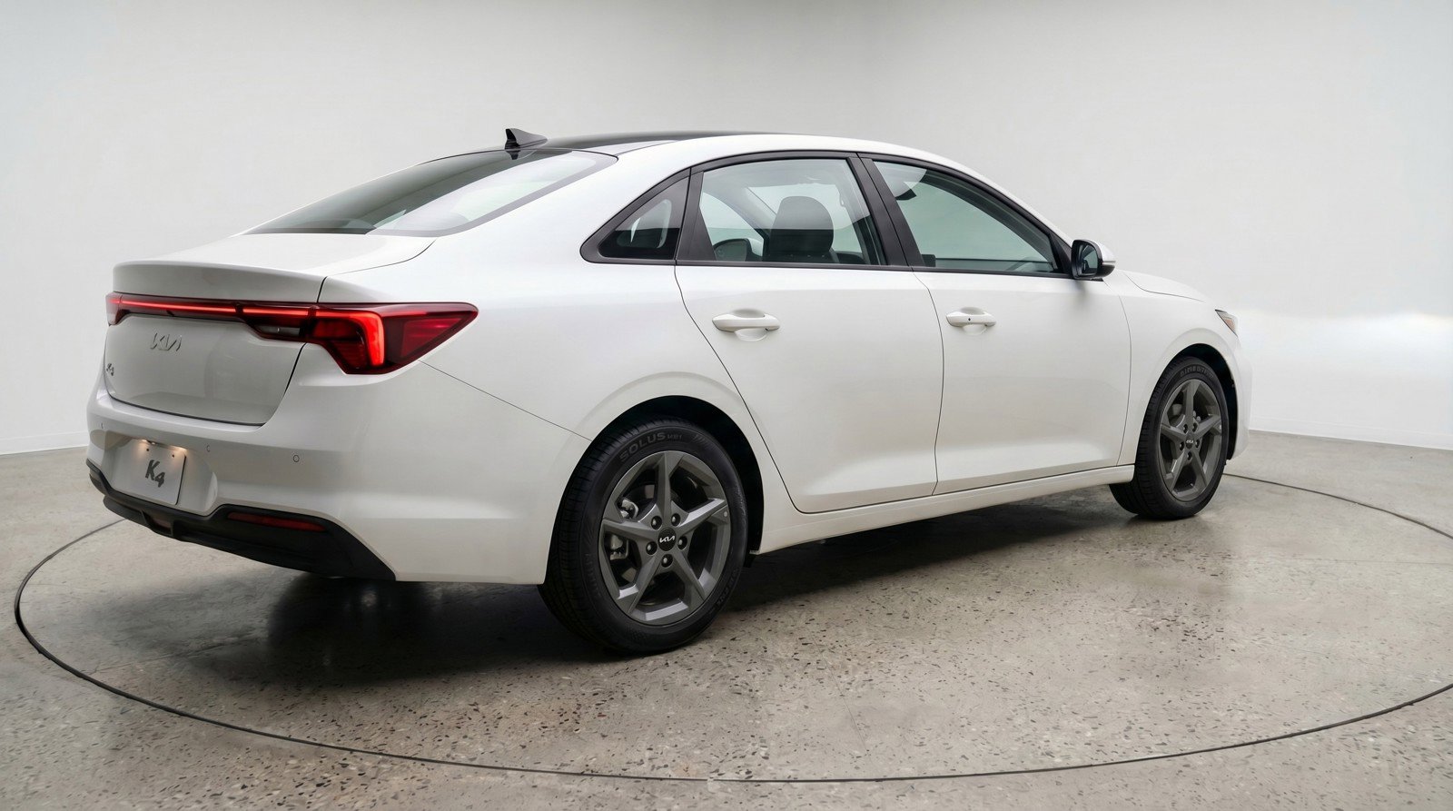 Used 2025 Kia K4 LXS image 9