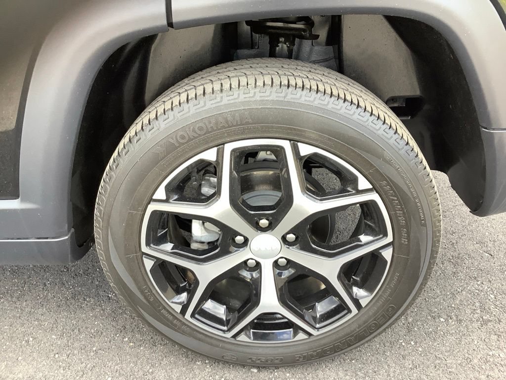 Certified 2024 Jeep Compass Limited AWD/4WD image 10