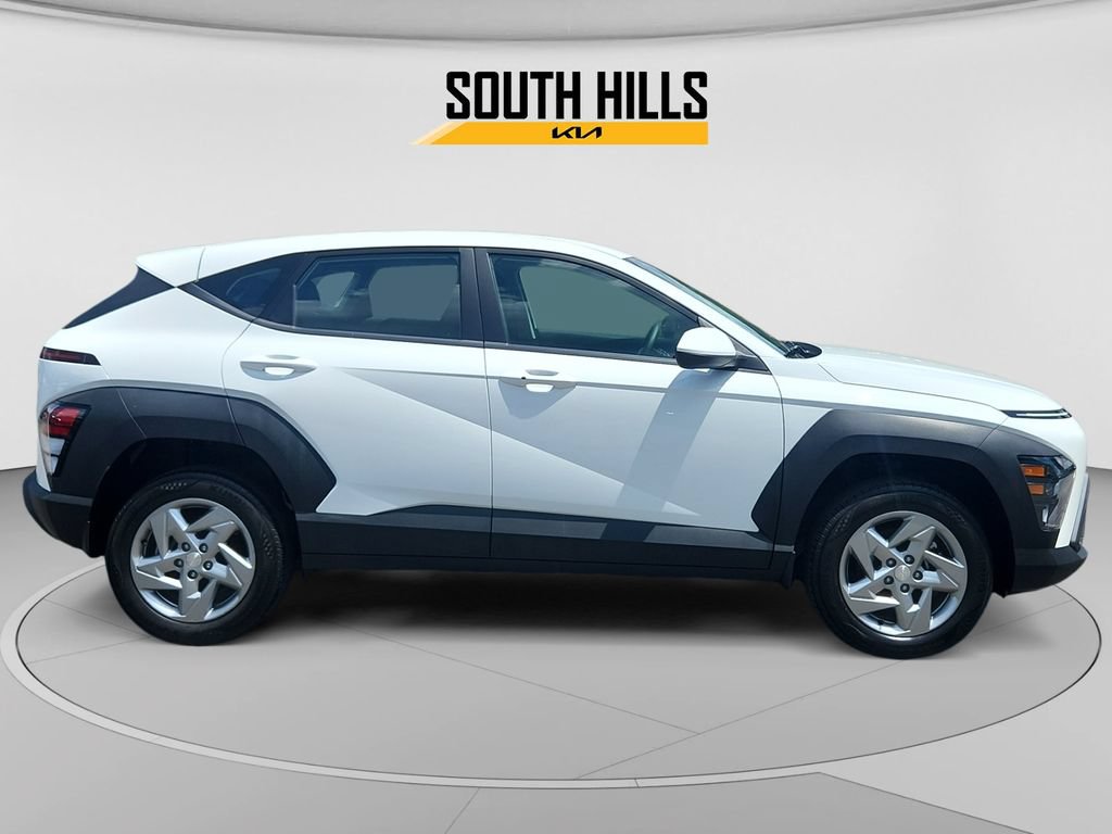 Used 2025 Hyundai Kona SE AWD/4WD image 6