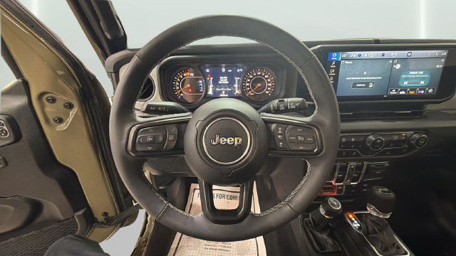 Used 2025 Jeep Wrangler Unlimited Sport AWD/4WD image 22