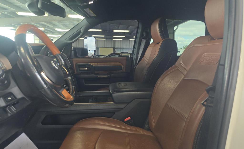 Used 2019 RAM 3500 Limited AWD/4WD image 2