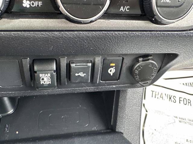 Used 2022 Toyota Tacoma TRD Sport AWD/4WD image 19