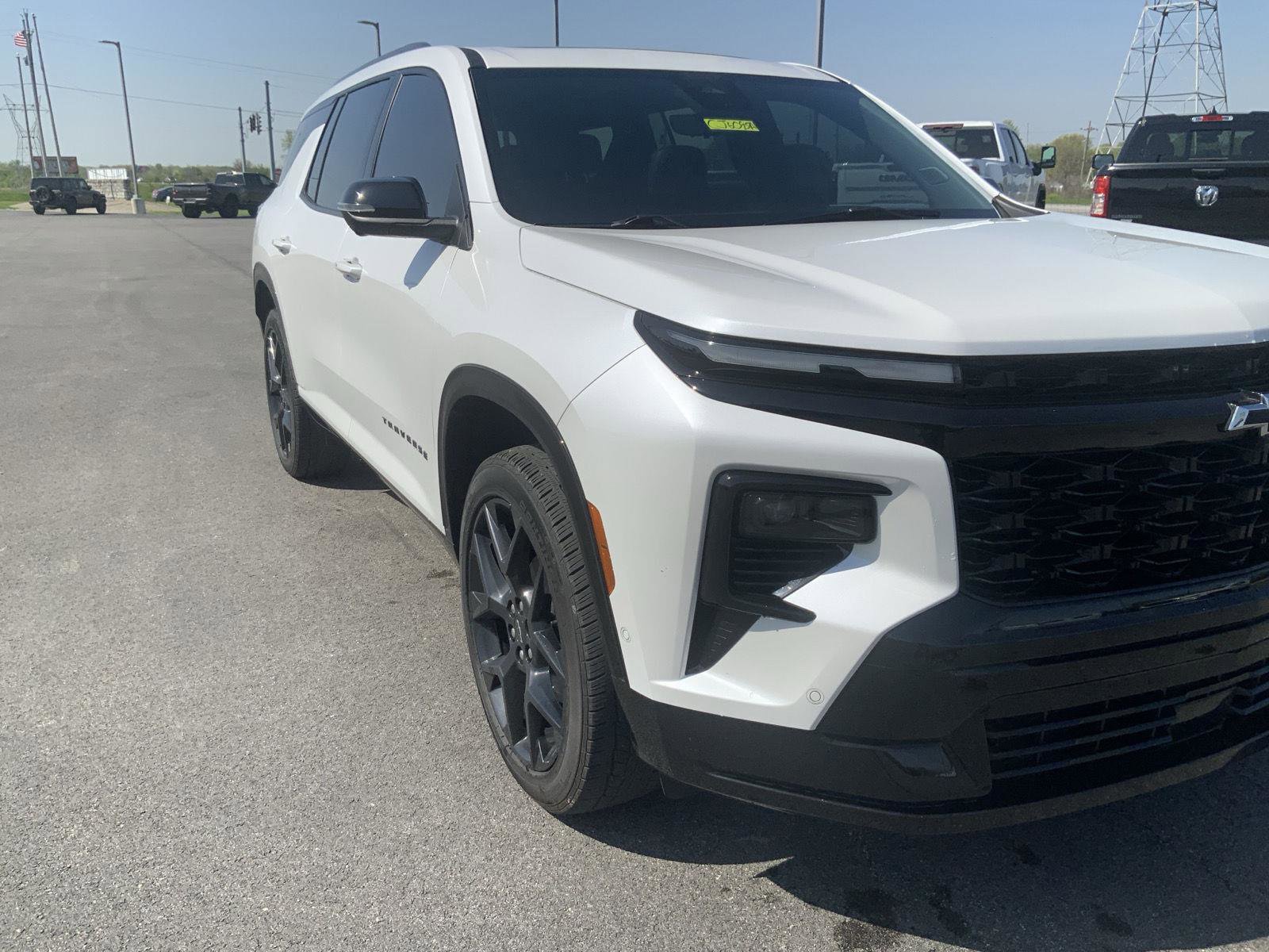Used 2024 Chevrolet Traverse RS w/ LPO, Floor Liner Package AWD/4WD image 10