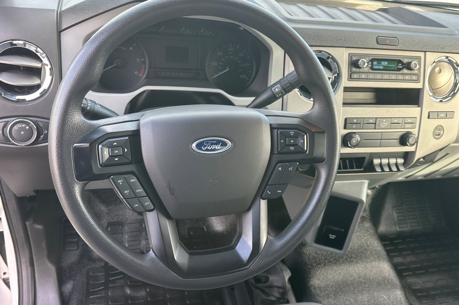 Used 2021 Ford F650 2WD Regular Cab Super Duty image 15