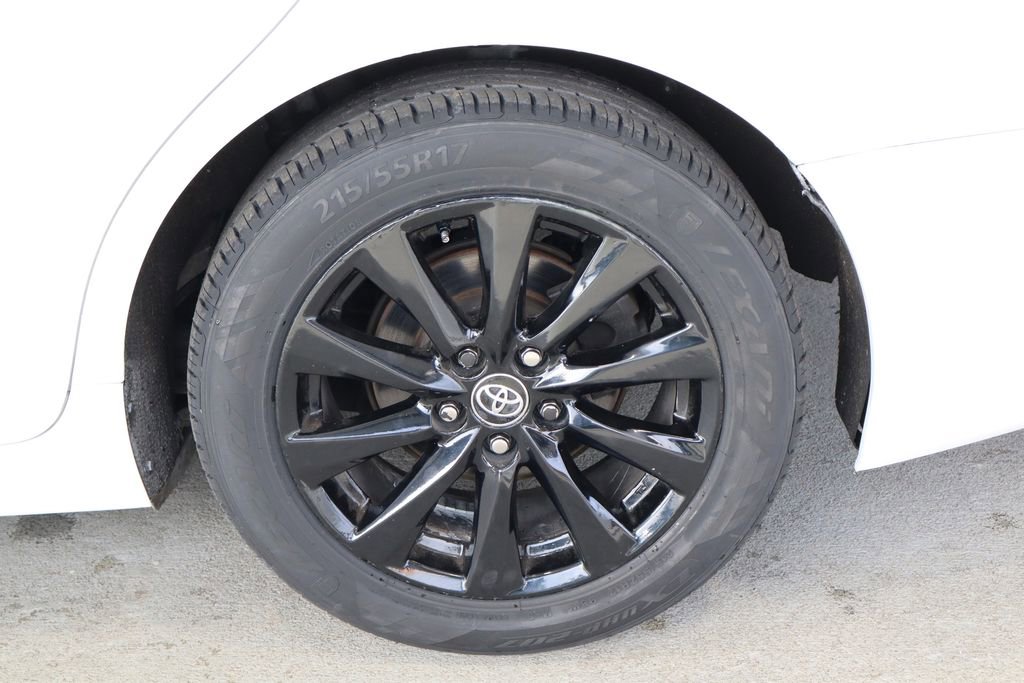 Used 2019 Toyota Camry LE image 39