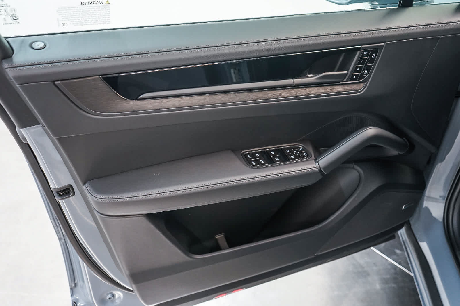 New 2026 Porsche Cayenne GTS AWD/4WD image 27