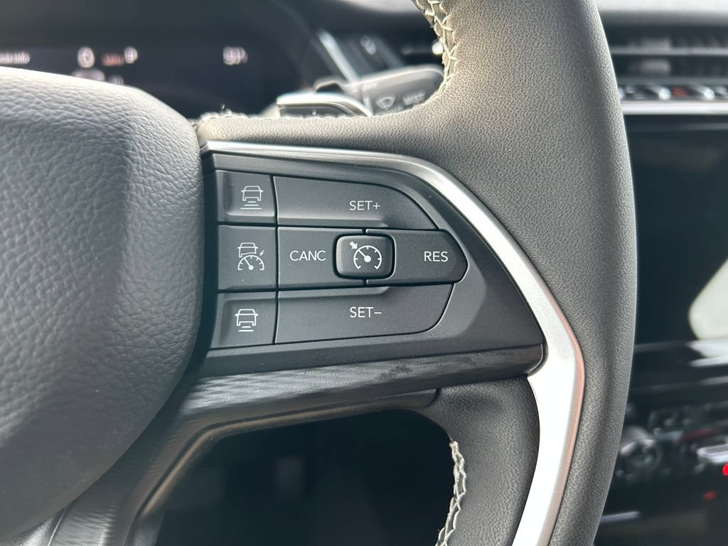 New 2025 Jeep Grand Cherokee 4WD image 15