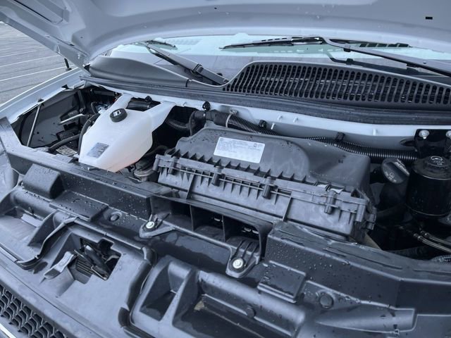 Used 2024 Chevrolet Express 2500 w/ Driver Convenience Package image 25