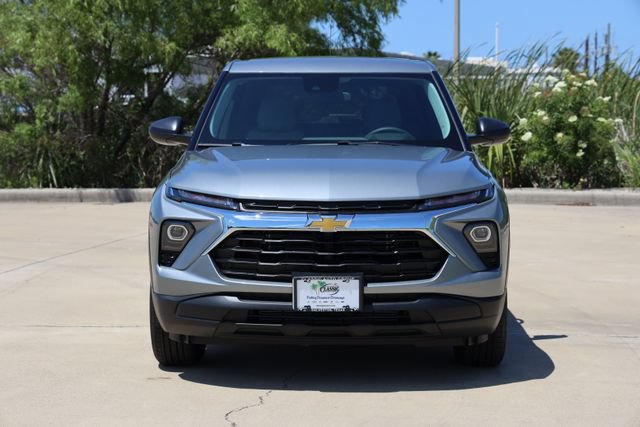New 2026 Chevrolet TrailBlazer LS w/ LS Convenience Package FWD image 2