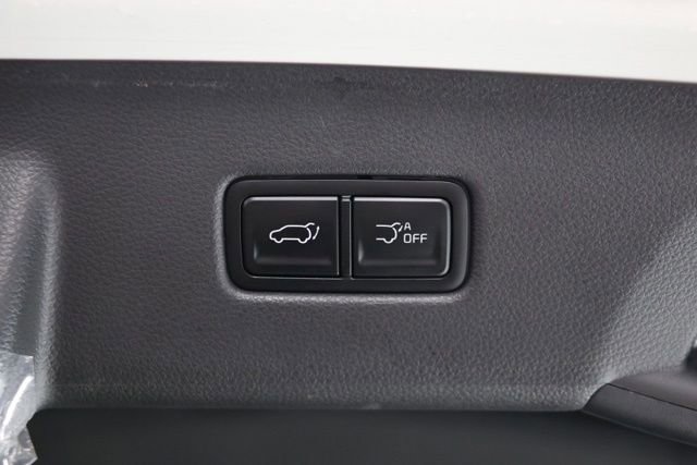 Used 2025 Kia Carnival SX Prestige FWD image 38