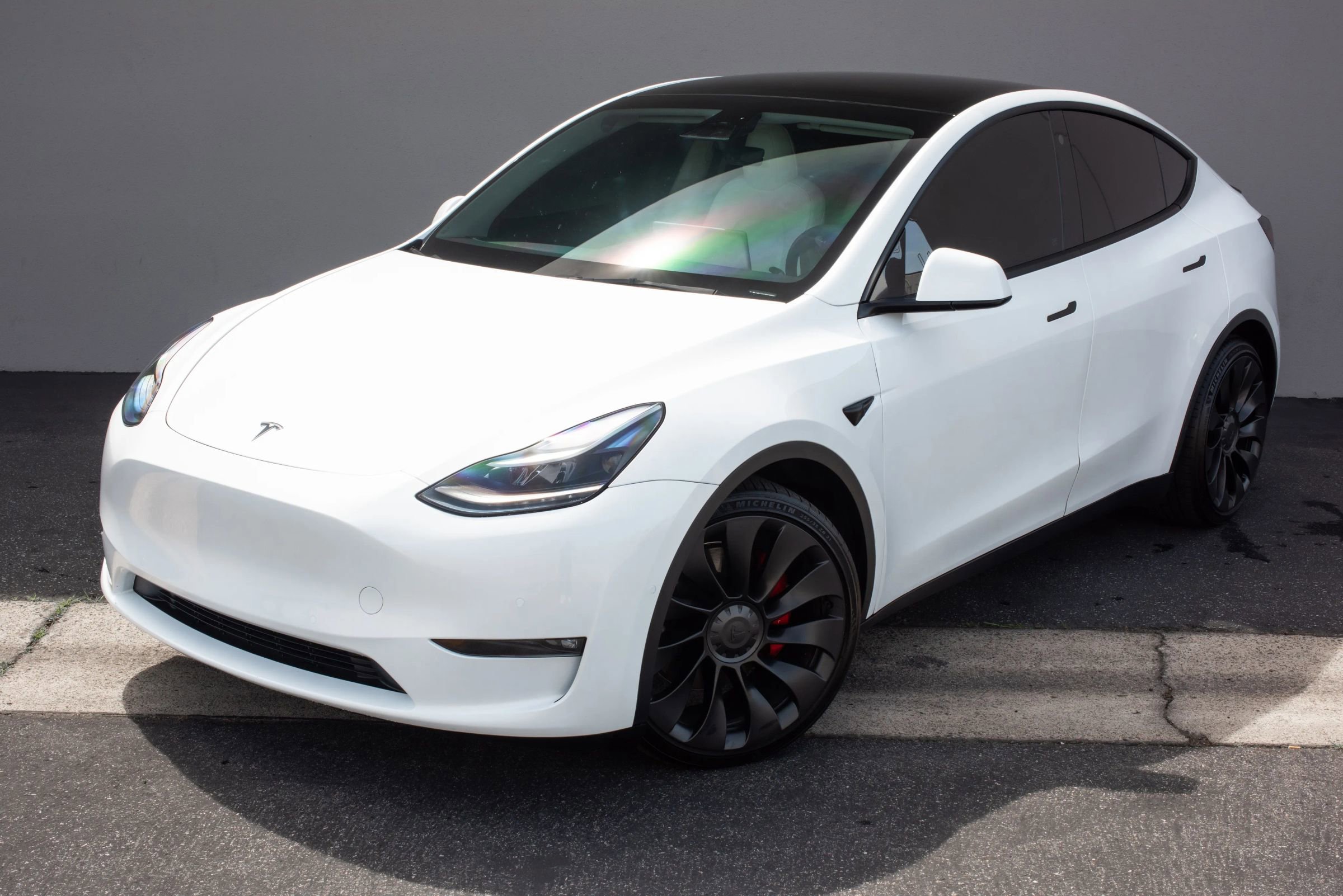 Used 2022 Tesla Model Y Performance image 2