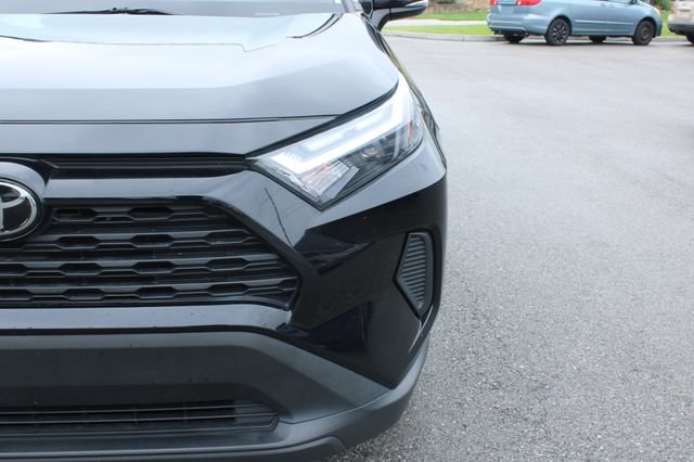 Used 2022 Toyota RAV4 XLE FWD image 39