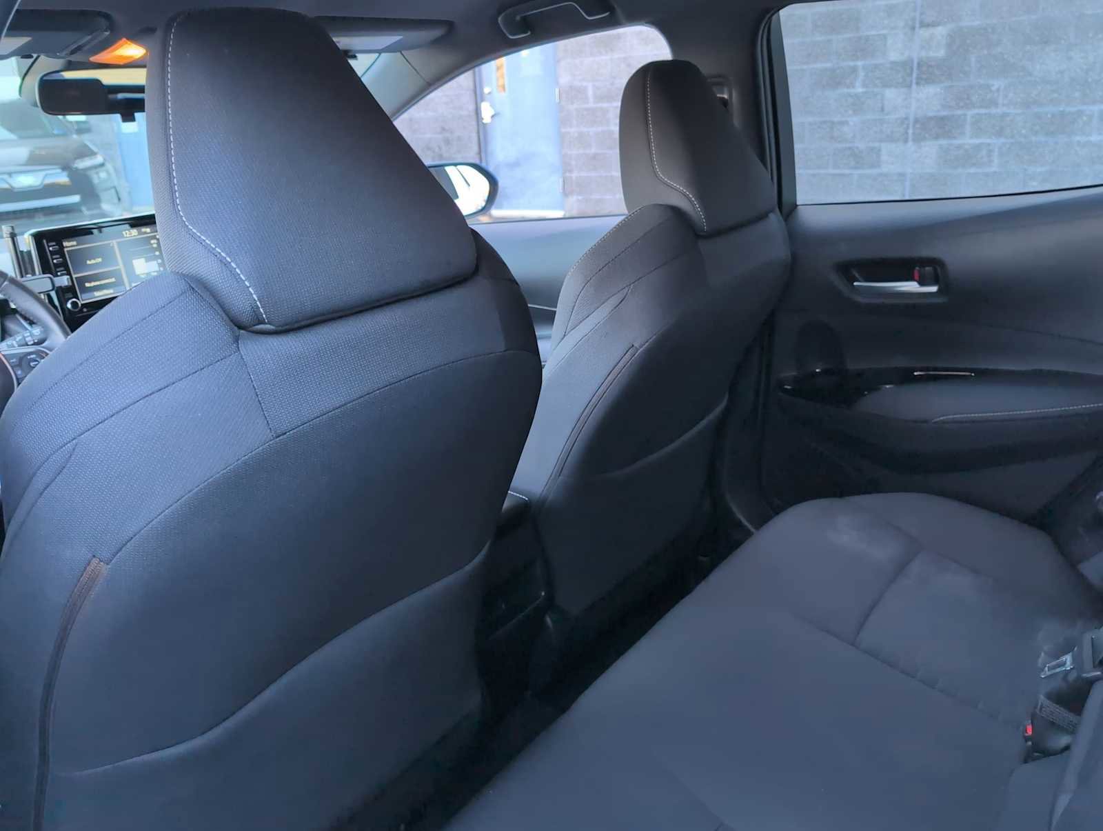 Used 2020 Toyota Corolla Hatchback image 18