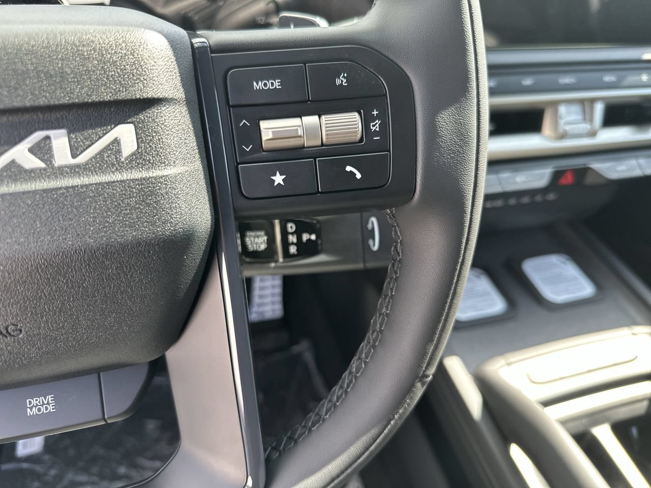 New 2027 Kia Telluride SX w/ Towing Package FWD image 7