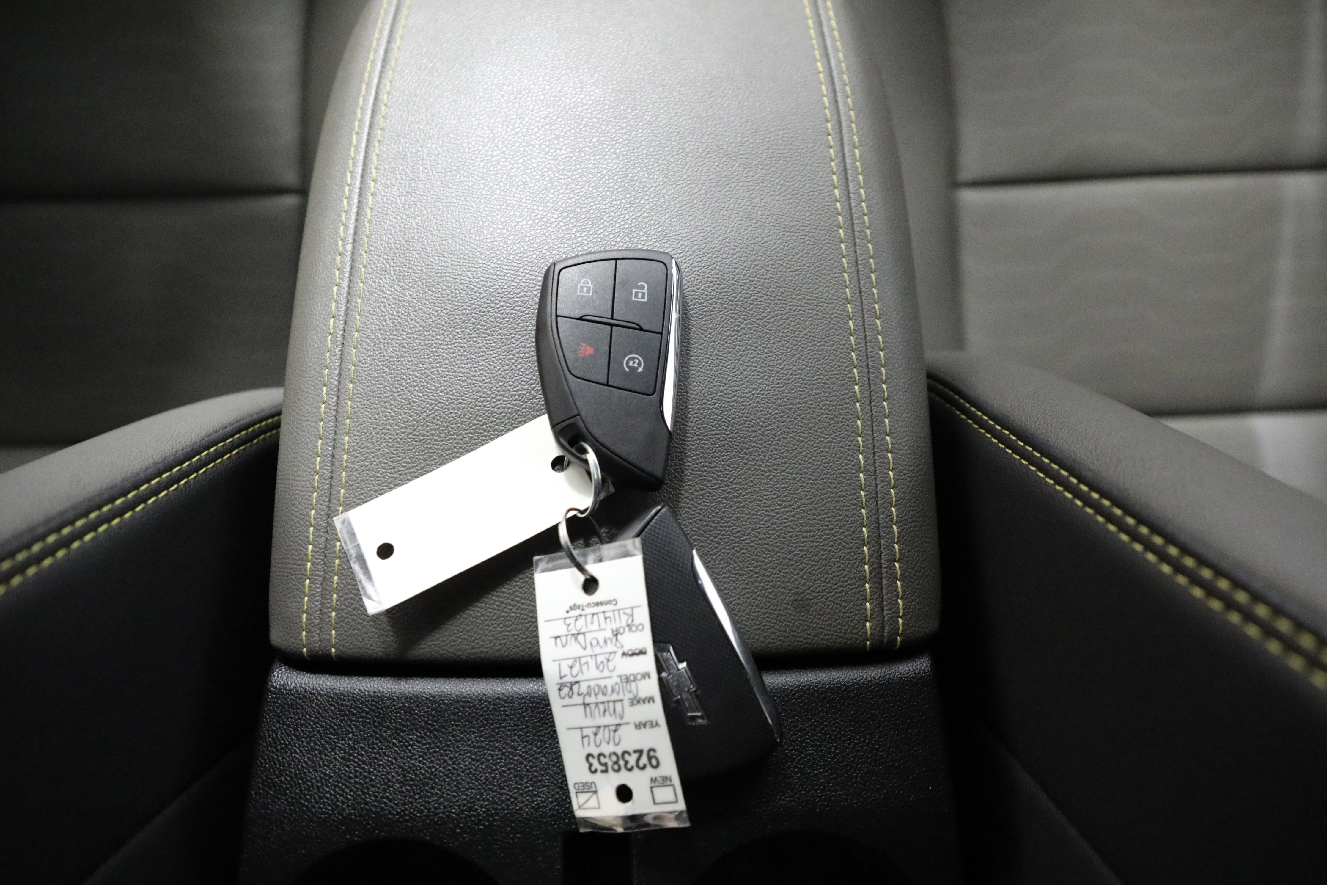 Used 2024 Chevrolet Colorado ZR2 w/ ZR2 Convenience Package III image 25