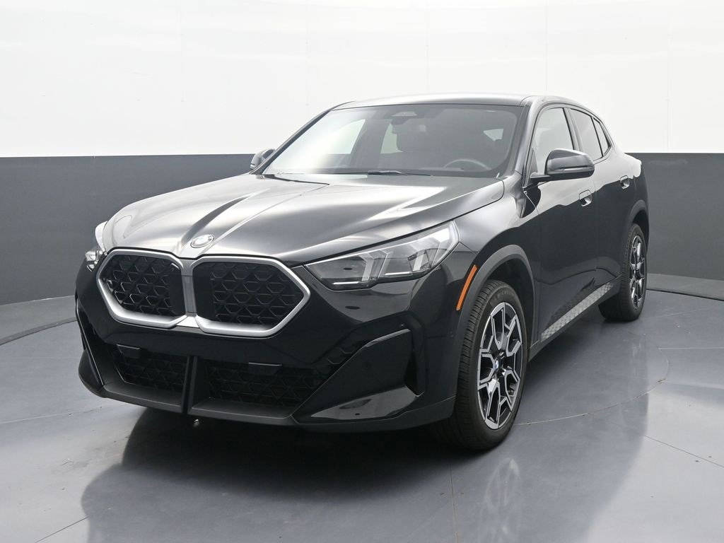 Used 2025 BMW X2 xDrive28i image 1