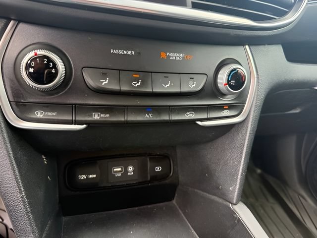 Used 2019 Hyundai Santa Fe SE AWD/4WD image 18