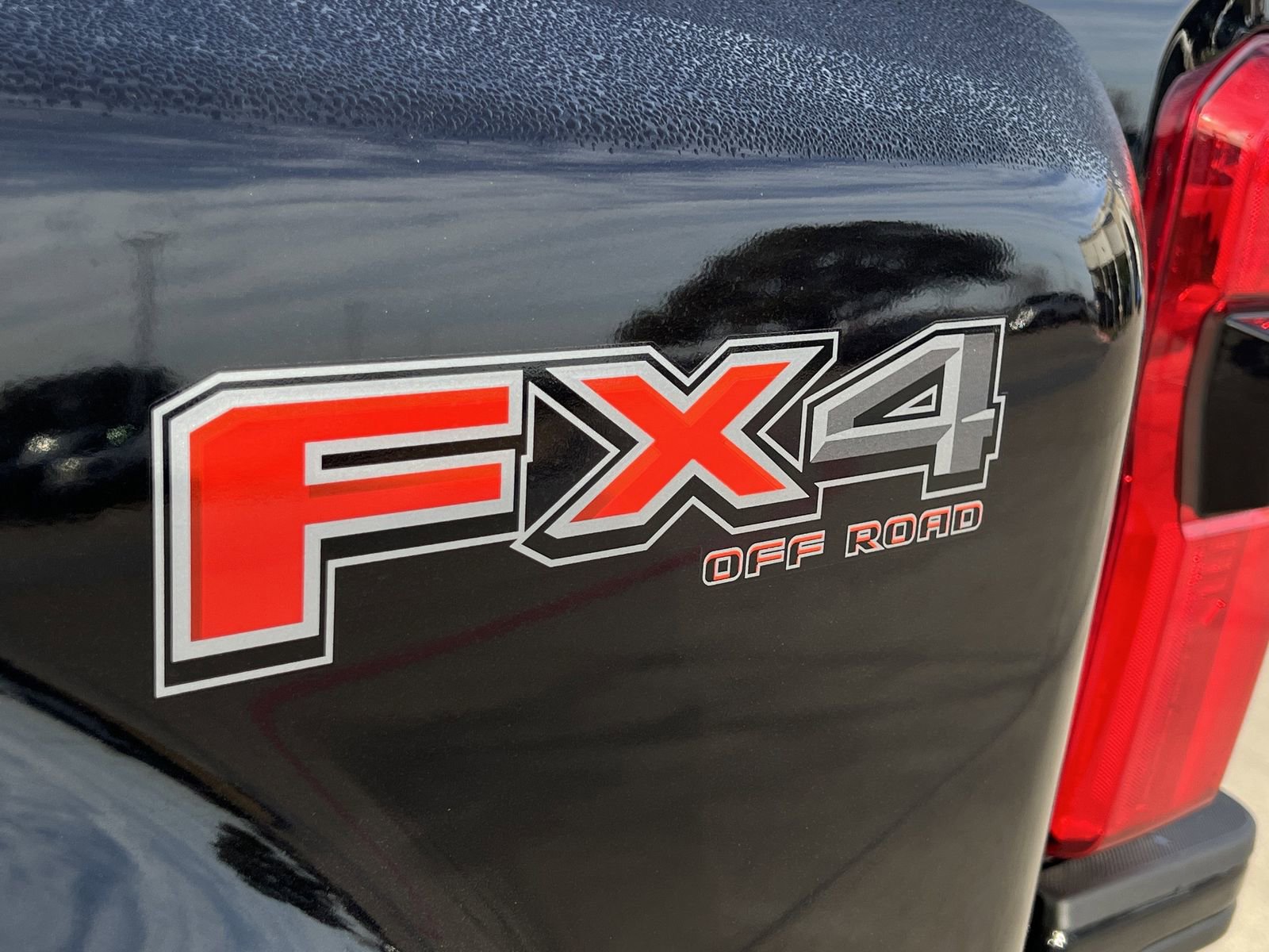 New 2026 Ford F450 Platinum w/ FX4 Off-Road Package image 8