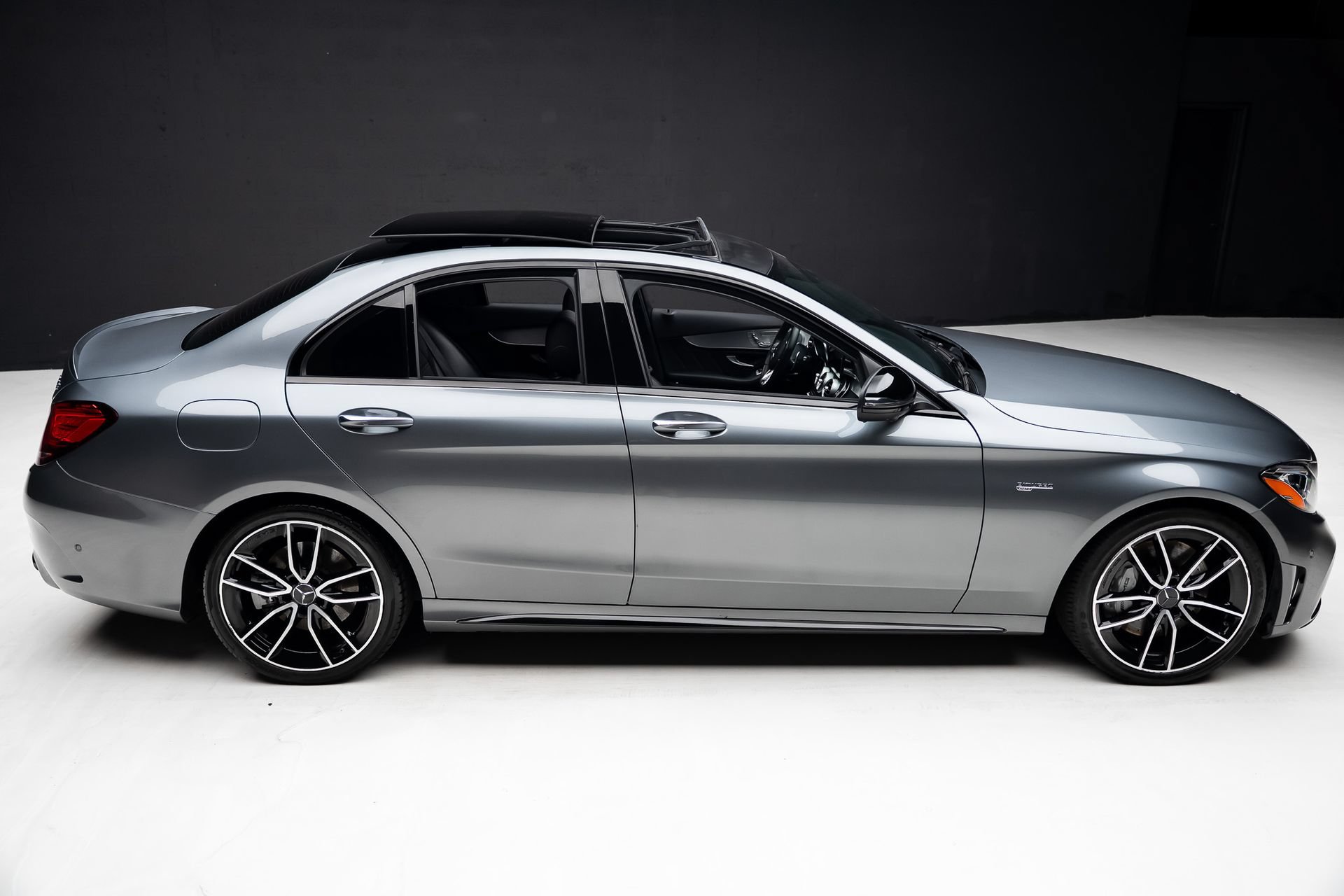 Used 2021 Mercedes-Benz C 43 AMG 4MATIC Sedan w/ Driver Assistance Package image 38