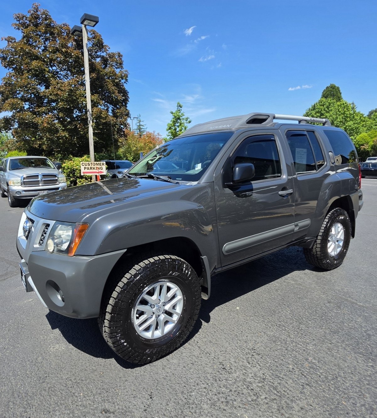 Used 2014 Nissan Xterra S AWD/4WD image 1