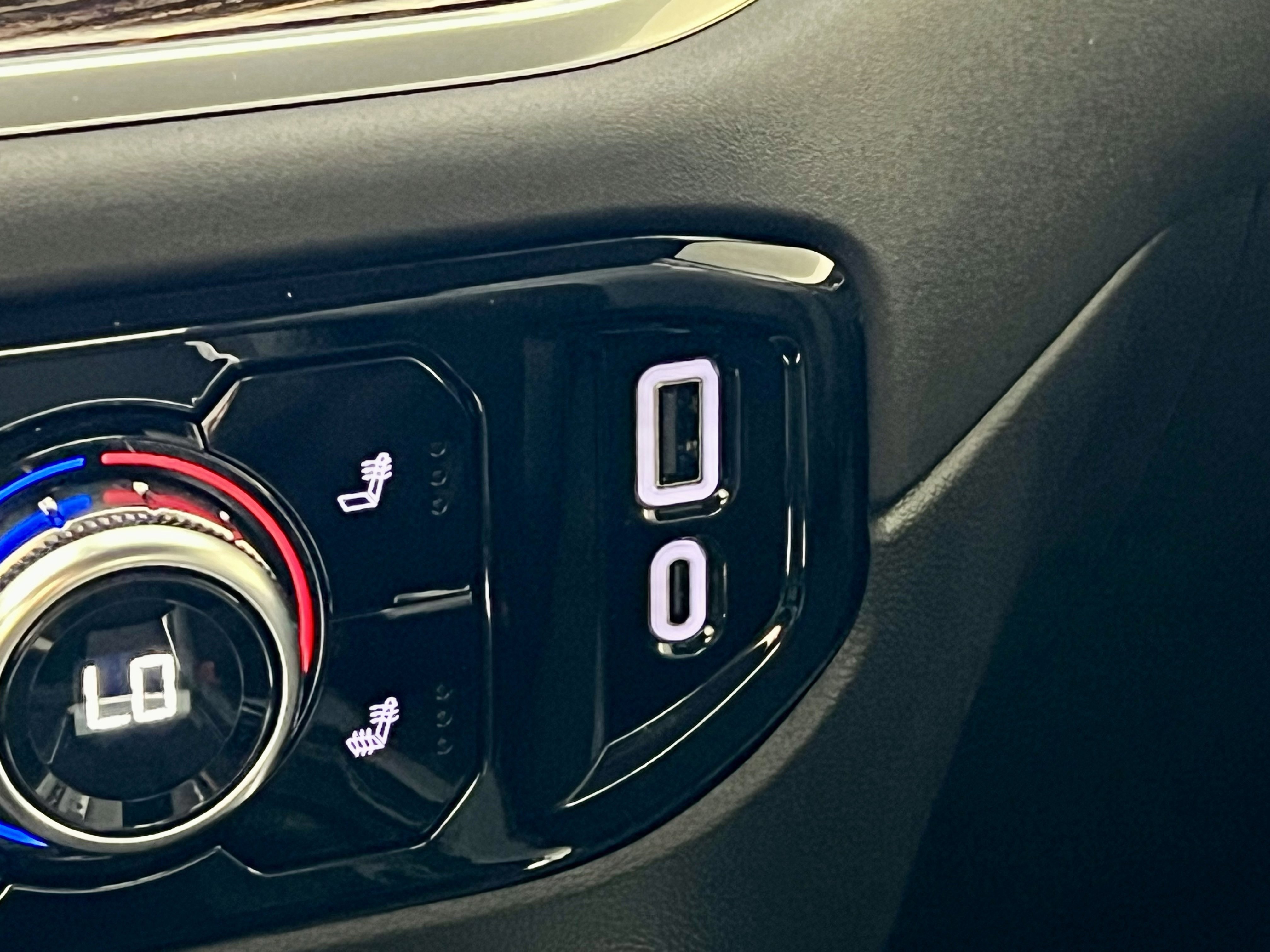 New 2026 GMC Sierra 1500 Elevation w/ Elevation Premium Package image 32