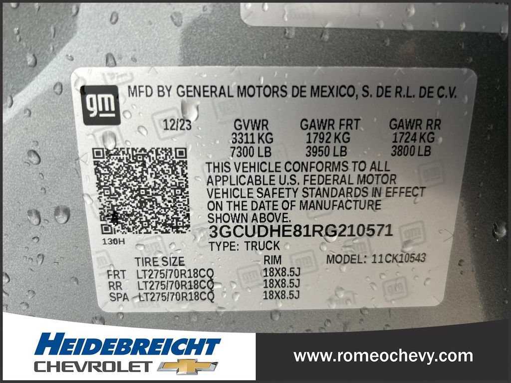 Used 2024 Chevrolet Silverado 1500 ZR2 w/ Technology Package AWD/4WD image 8