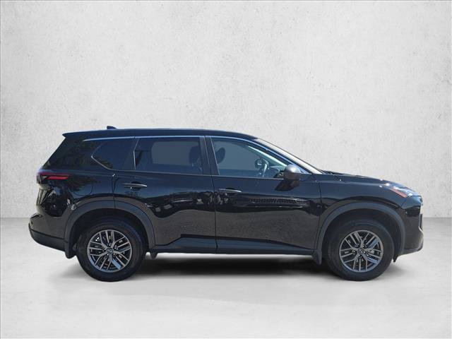 Used 2025 Nissan Rogue S FWD image 4
