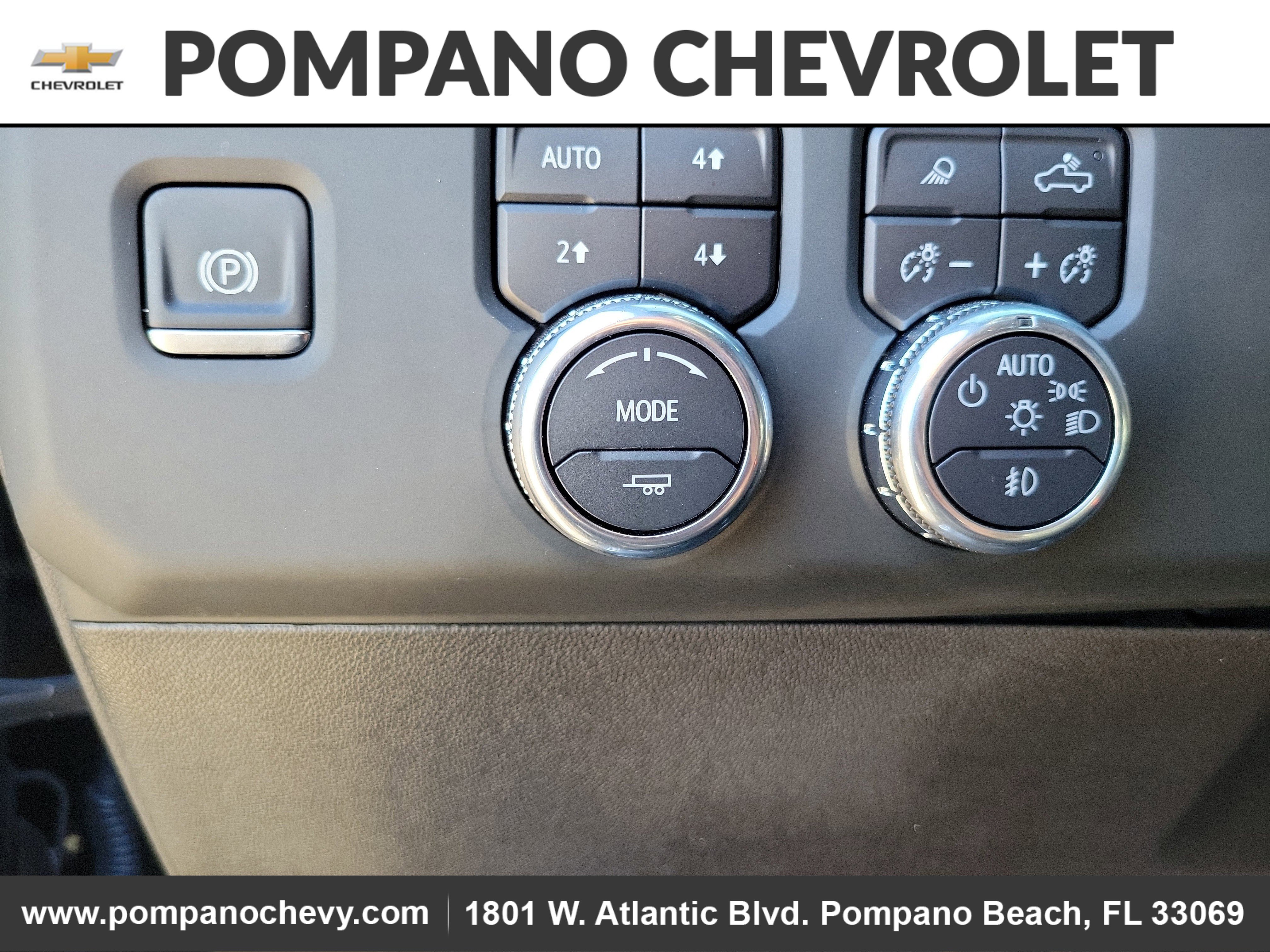 Used 2024 GMC Sierra 2500 AT4X image 19