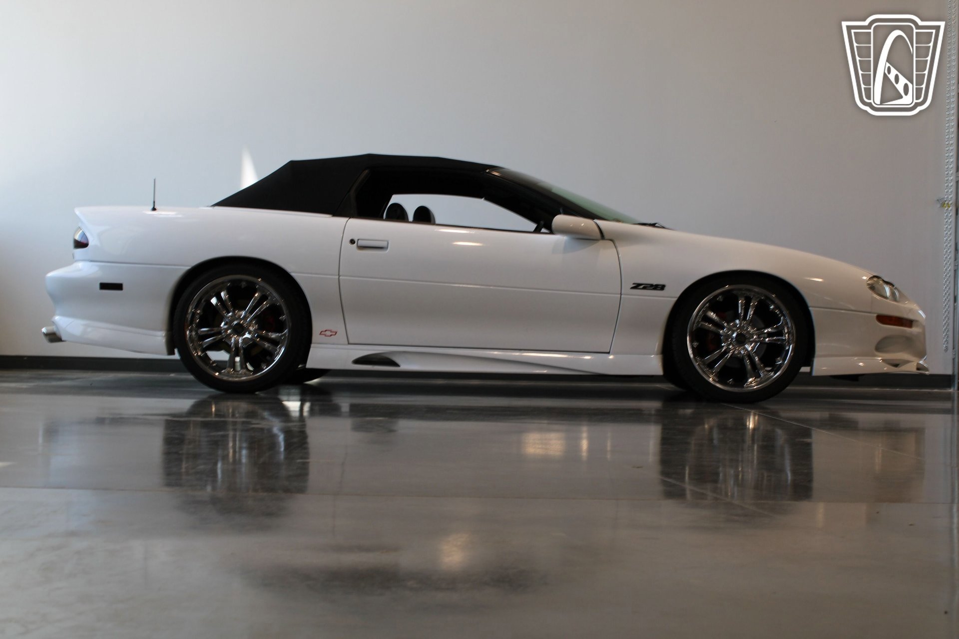 Used 2000 Chevrolet Camaro Z28 image 17