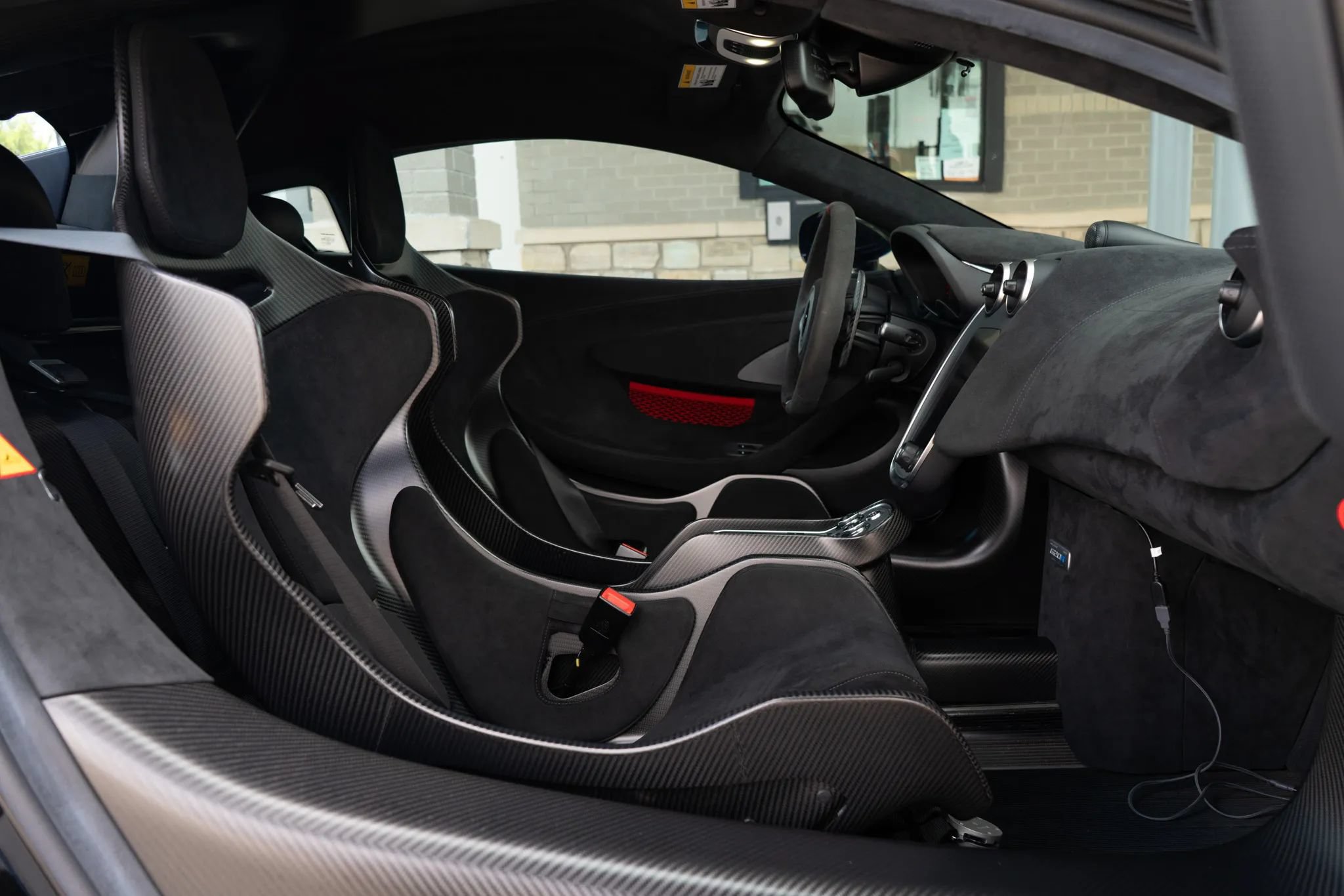 Used 2020 McLaren 620R RWD image 57