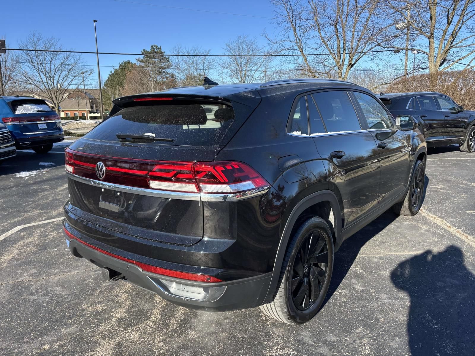 New 2026 Volkswagen Atlas Cross Sport SE FWD image 7