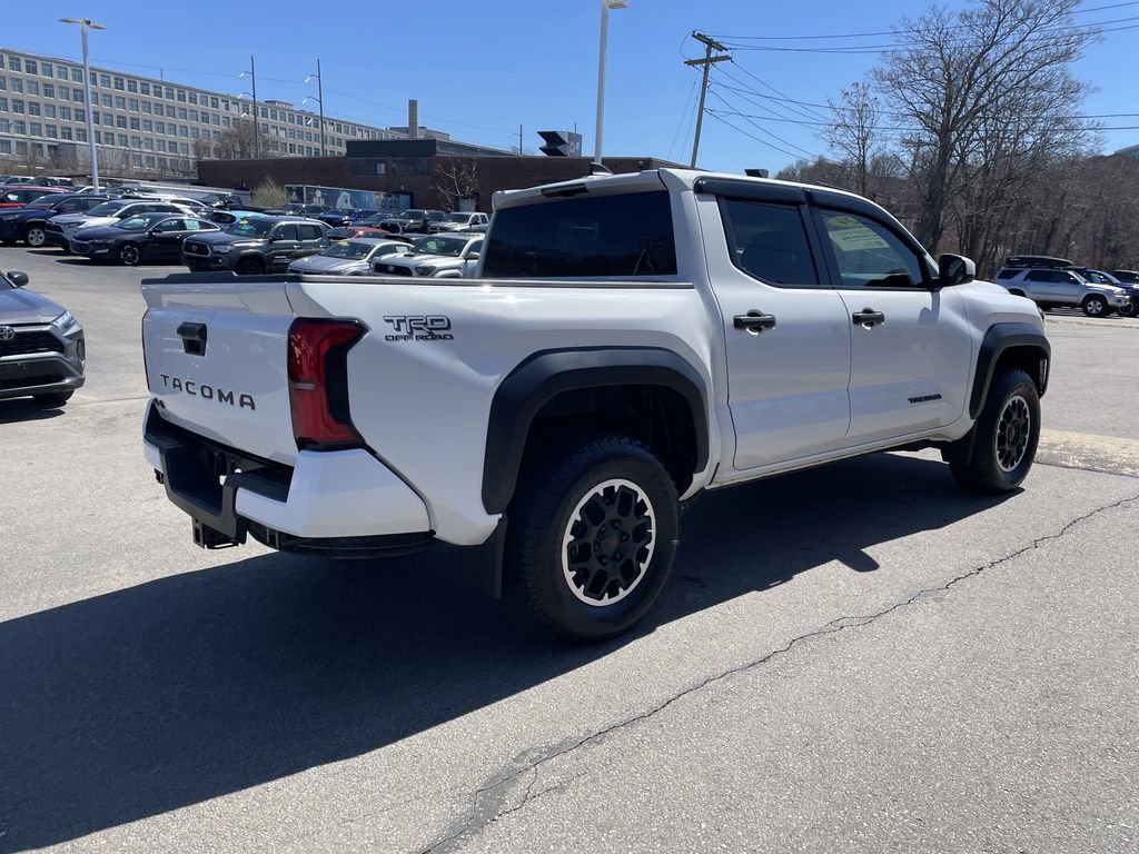 Certified 2024 Toyota Tacoma TRD Off-Road AWD/4WD image 8
